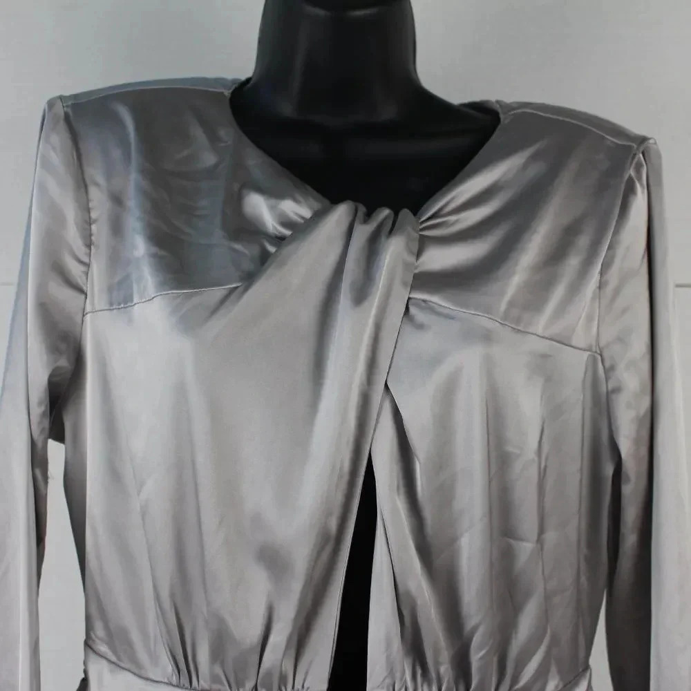 ASTR Dress - Picture 2 of 8
